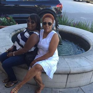 Meet your Posher, Sharon